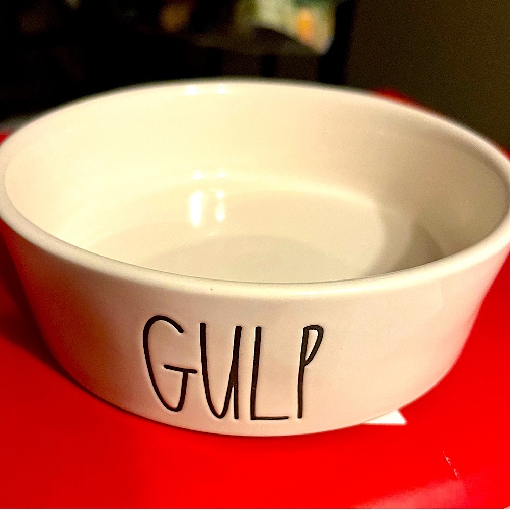 Rae Dunn dog, cat dish. Artisan Collection. Approx 5”.